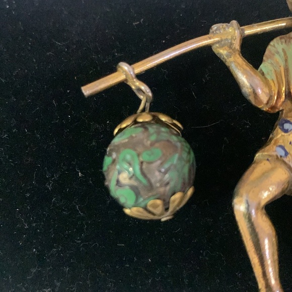Vintage 1940’s rare Rice Weiner enameled gold tone Chinese water carrier boy pin - Picture 6 of 10
